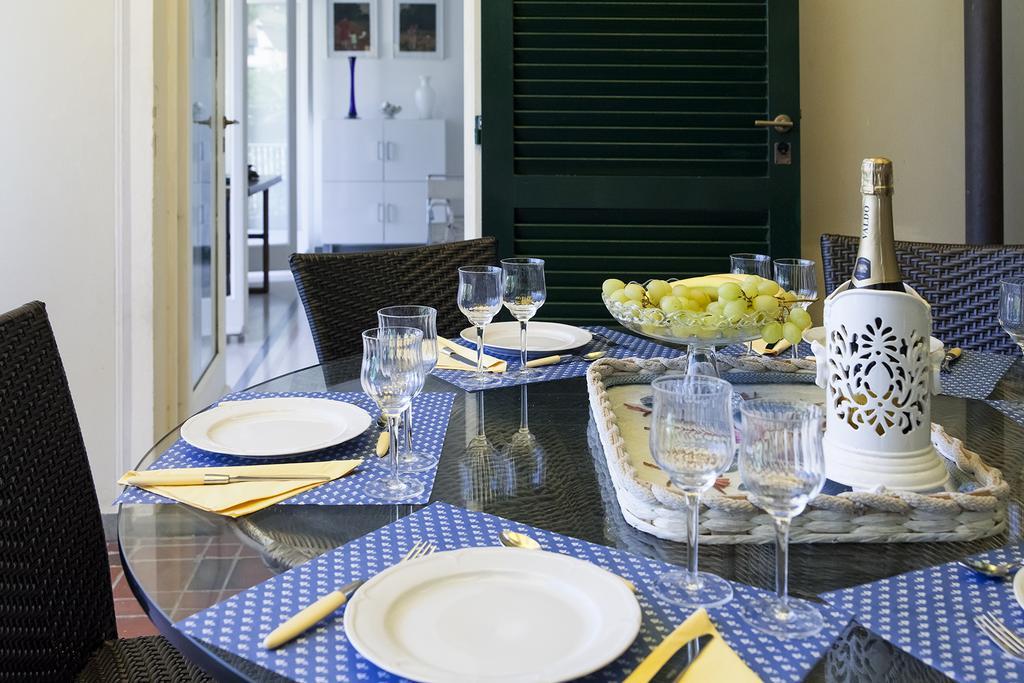Holiday Home Fiorita بورتوفينيري الغرفة الصورة